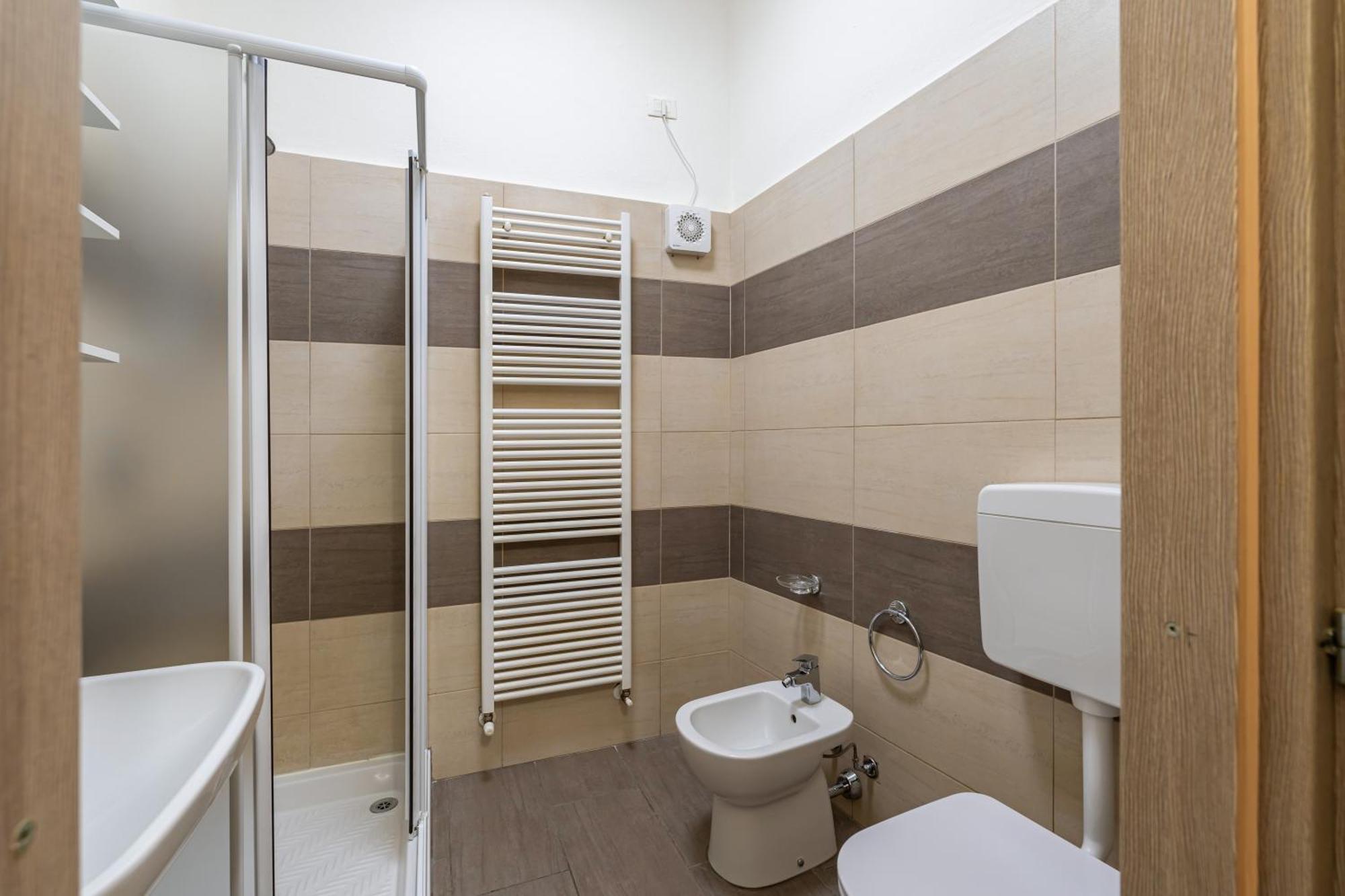 Casa San Faustino - Brescia Citycenter - By Host4U المظهر الخارجي الصورة